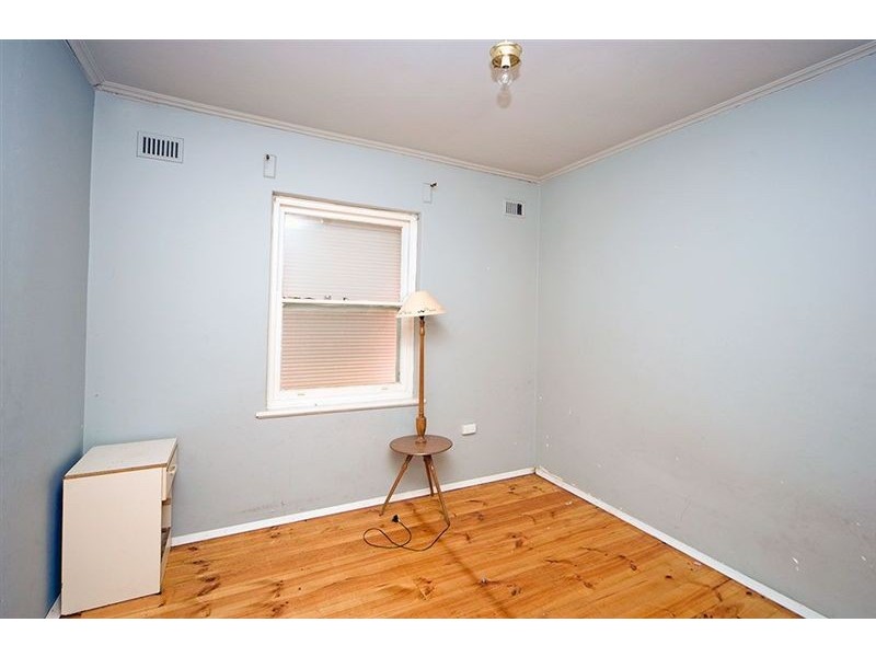 28 Amber Avenue, Clearview SA 5085