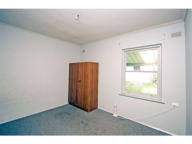 28 Amber Avenue, Clearview SA 5085