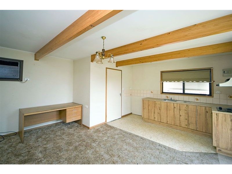 28 Amber Avenue, Clearview SA 5085