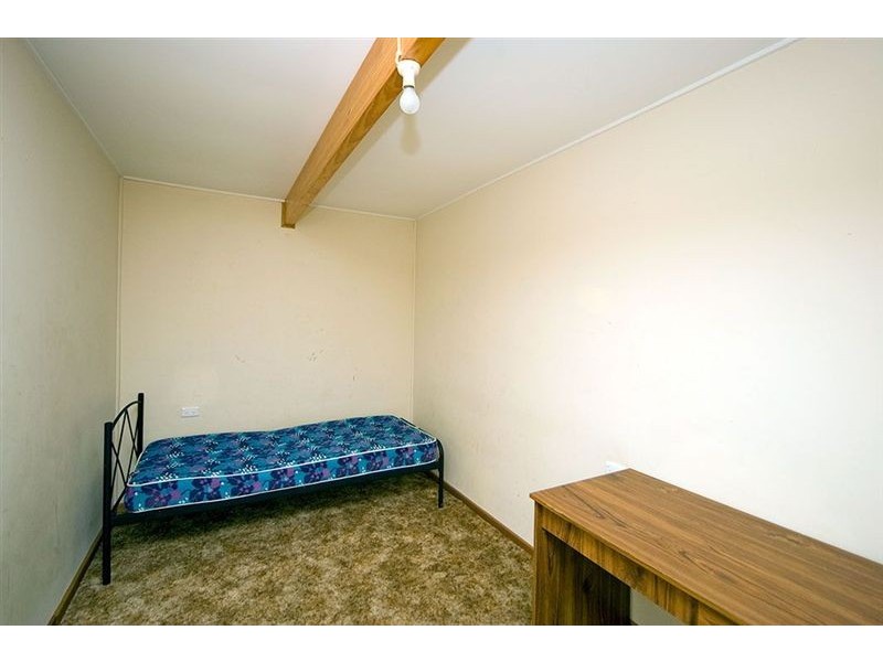 28 Amber Avenue, Clearview SA 5085