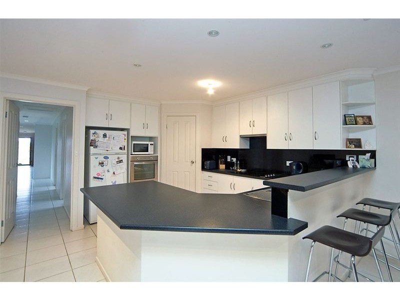8 Lincoln Avenue, Sturt SA 5047