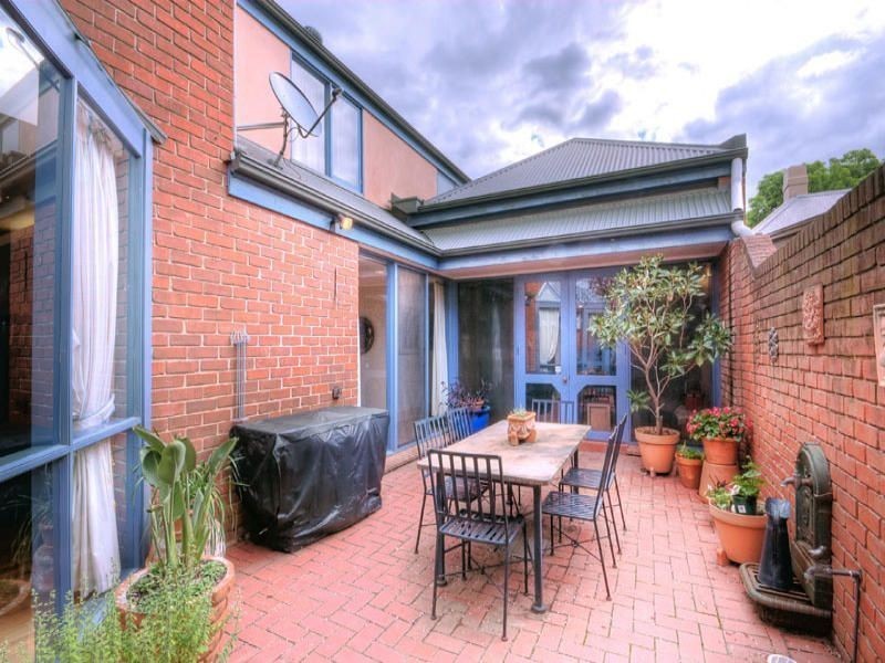 31 First Avenue, St Peters SA 5069