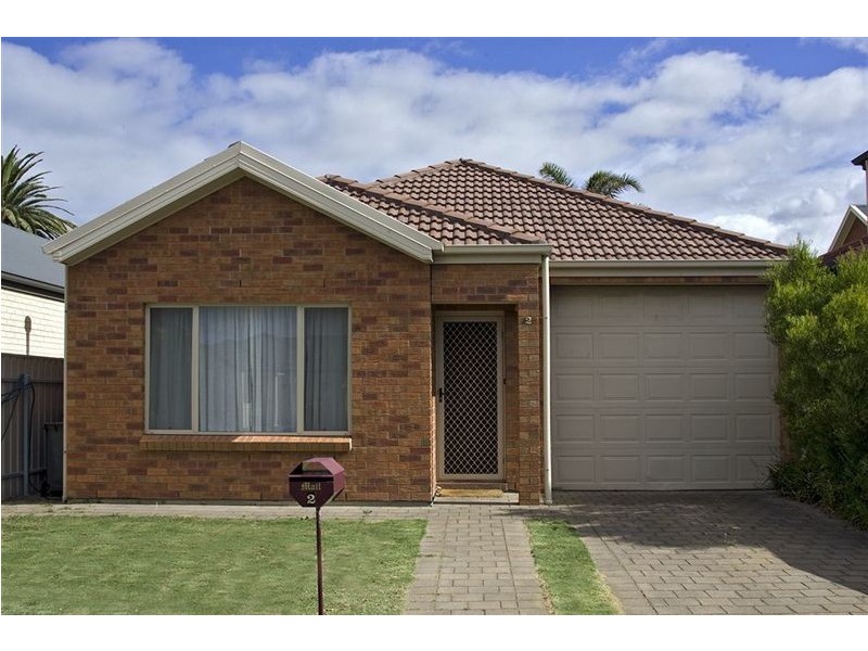 2 Clovelly Avenue, Glenelg North SA 5045