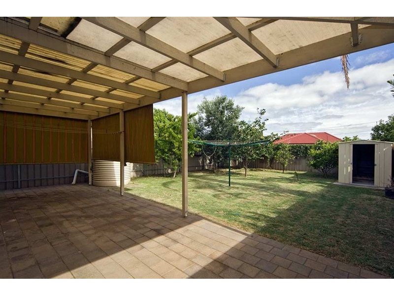 2 Clovelly Avenue, Glenelg North SA 5045