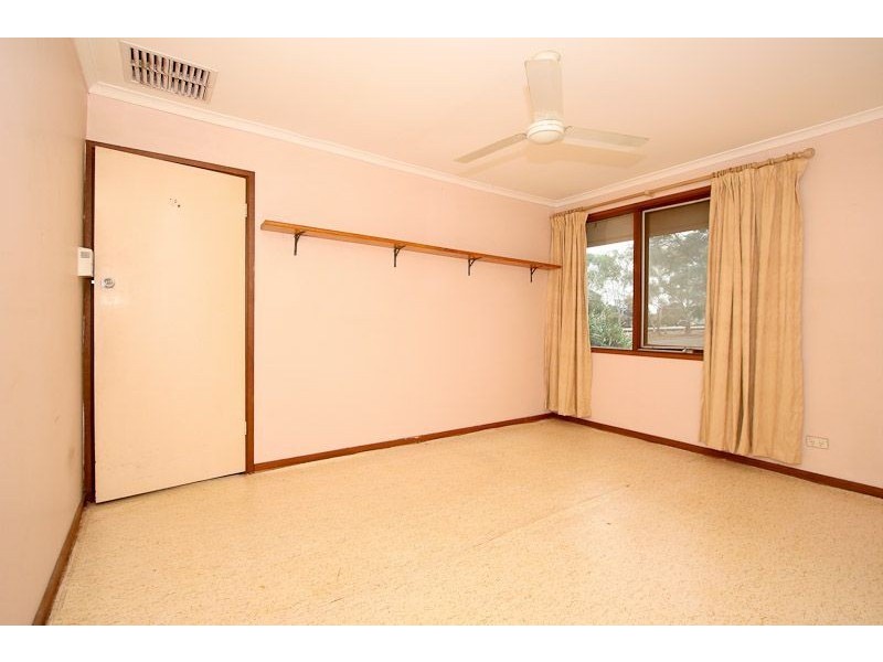 2 Burford Street, Elizabeth Downs SA 5113