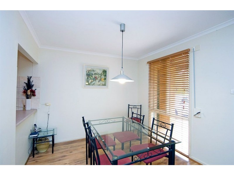 16 Kennion Cres, Para Hills West SA 5096