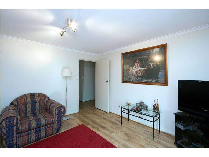 16 Kennion Cres, Para Hills West SA 5096