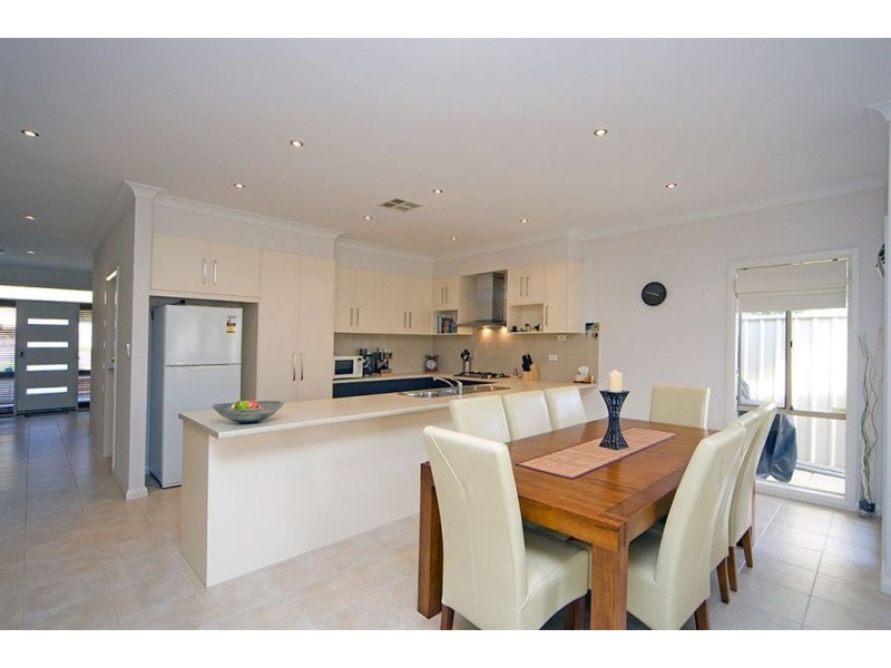 25a Windsor Grove, Klemzig SA 5087