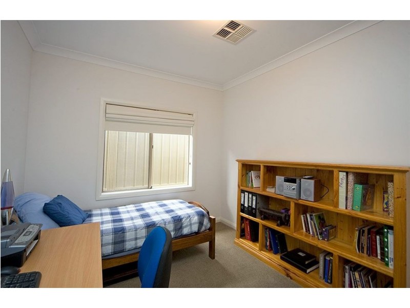 25a Windsor Grove, Klemzig SA 5087