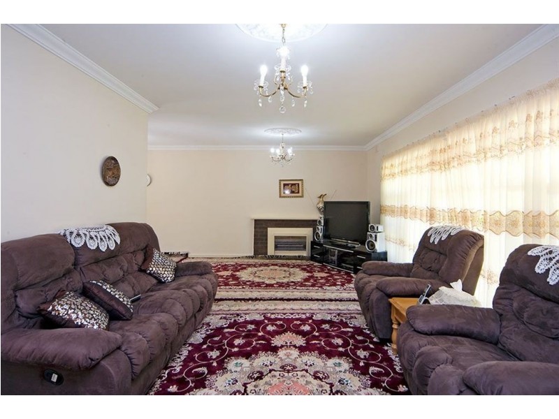 57 Kanangra Road, Dernancourt SA 5075