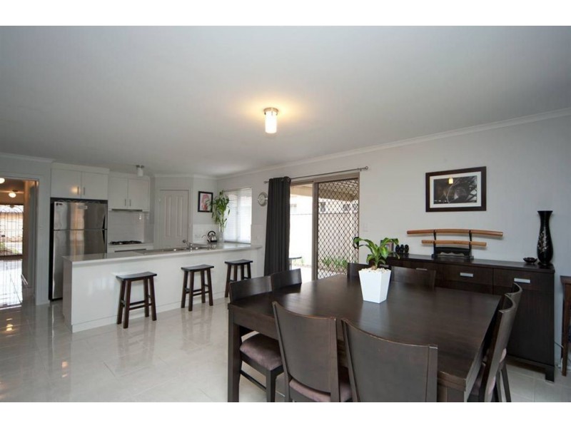 12 Carmine Court, Parafield Gardens SA 5107