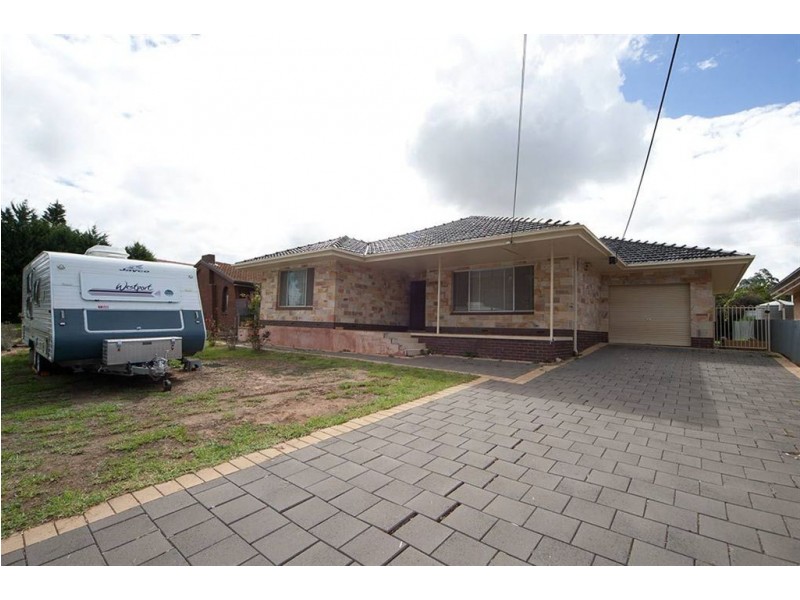 19 Eyre Crescent, Valley View SA 5093