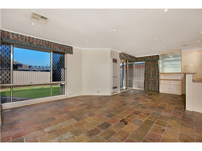 40 Regent Gardens Drive, Oakden SA 5086