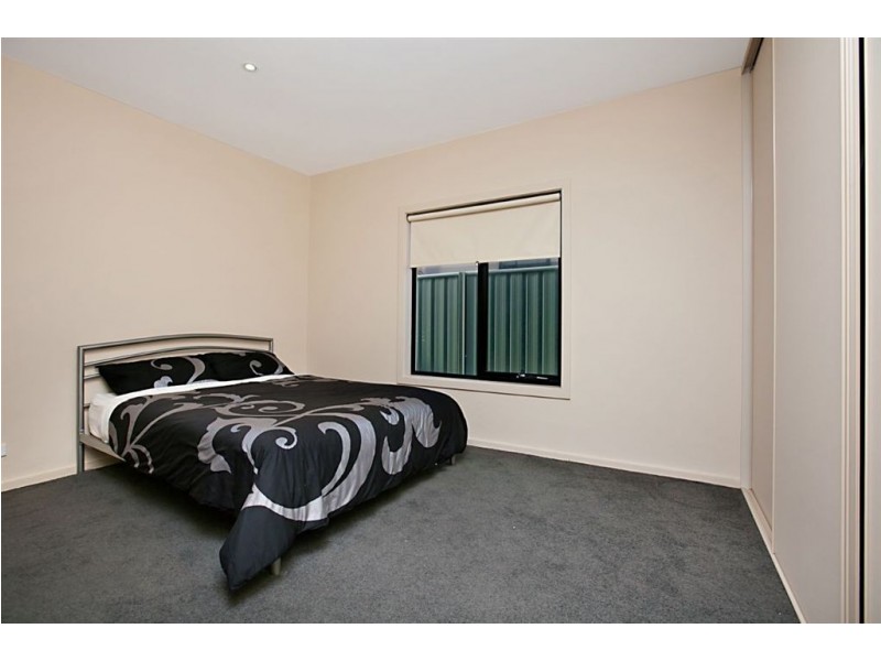 8 Adeline Street, Mawson Lakes SA 5095