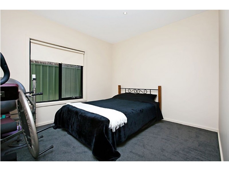 8 Adeline Street, Mawson Lakes SA 5095