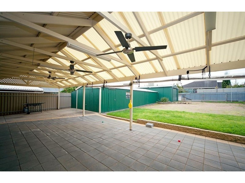 14 Geoffrey Avenue, Valley View SA 5093