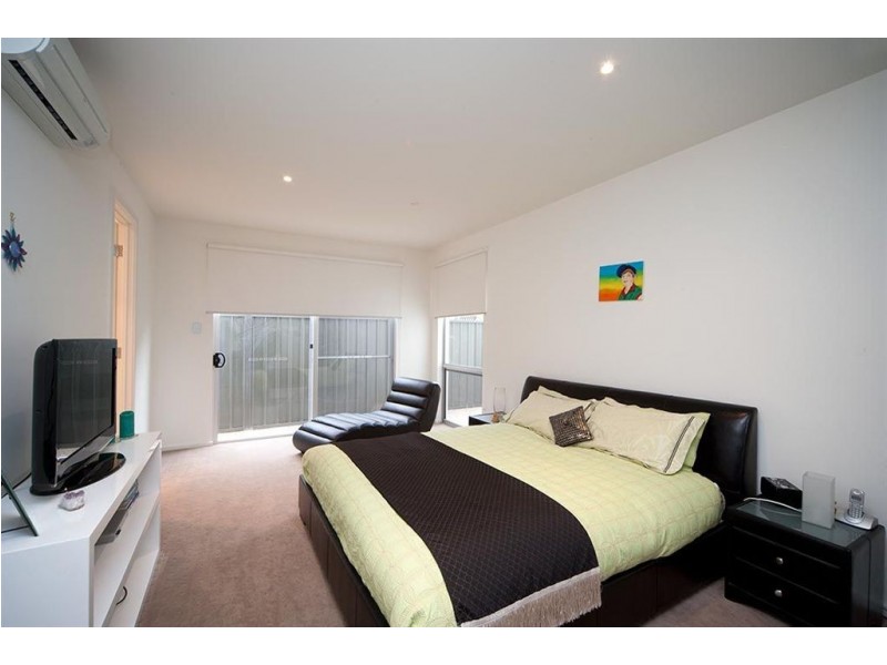 16A Rothesay Avenue, Glenelg North SA 5045