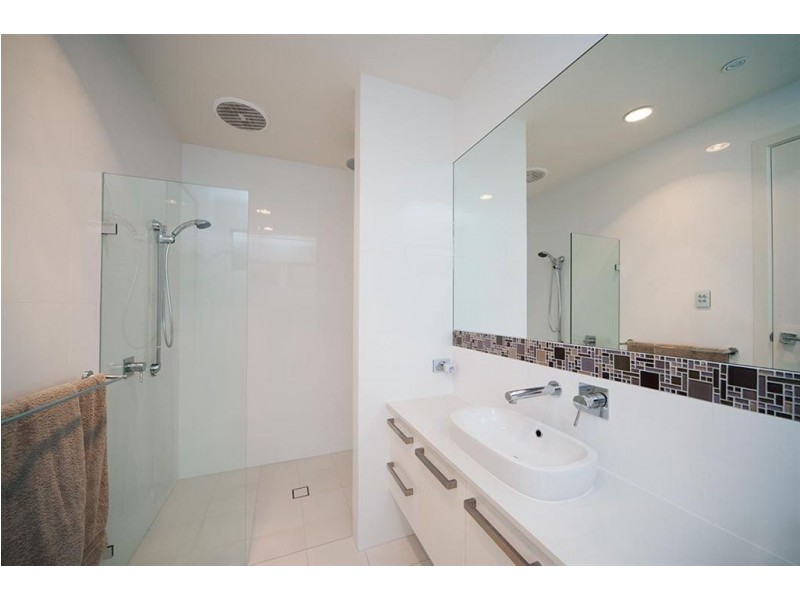 16A Rothesay Avenue, Glenelg North SA 5045