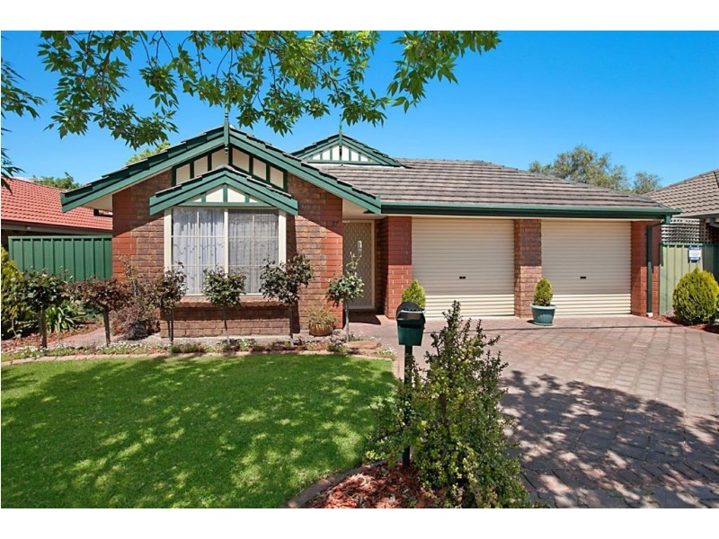 27 Lord Howe Avenue, Hillcrest SA 5086