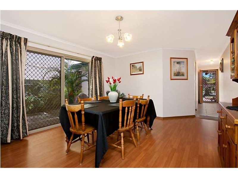 27 Lord Howe Avenue, Hillcrest SA 5086