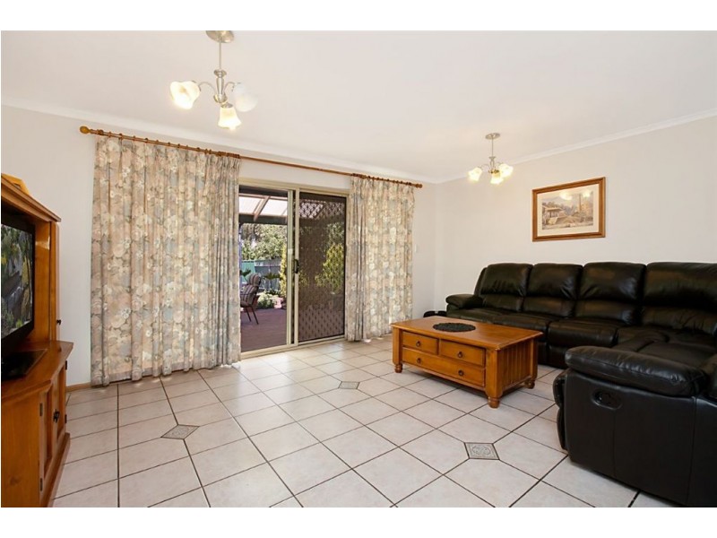 27 Lord Howe Avenue, Hillcrest SA 5086