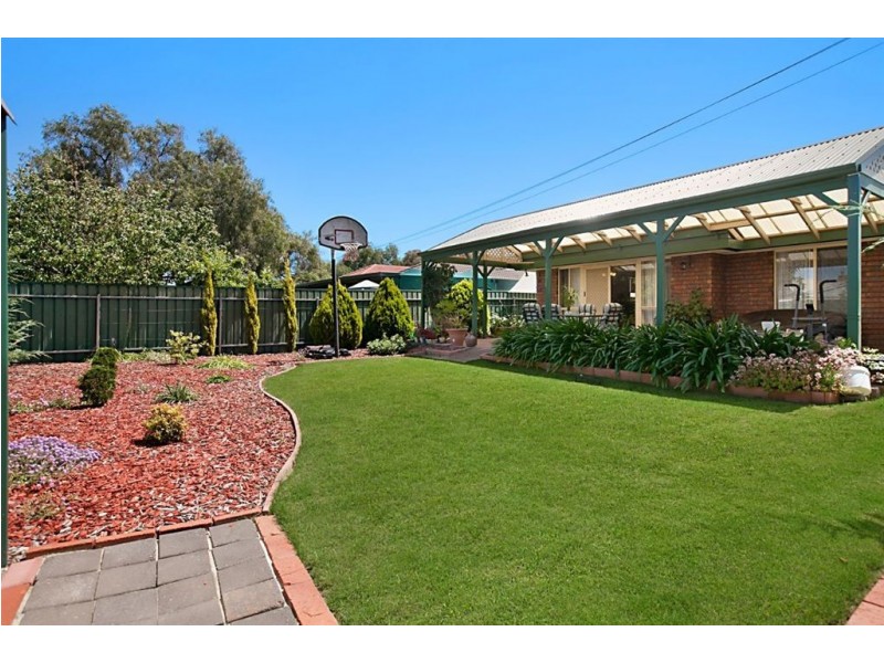 27 Lord Howe Avenue, Hillcrest SA 5086