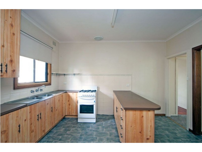 25 Burman Avenue, Gilles Plains SA 5086