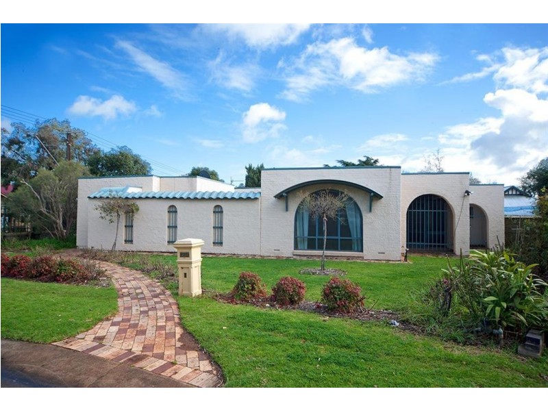 1 Benarce Close, Glen Osmond SA 5064