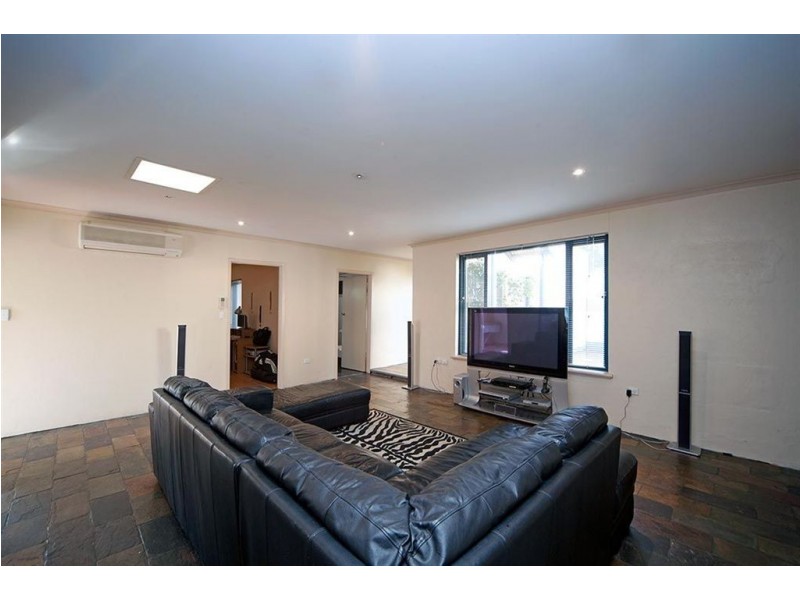 1 Benarce Close, Glen Osmond SA 5064