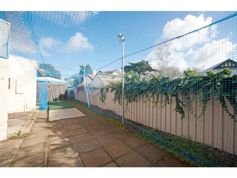 1 Benarce Close, Glen Osmond SA 5064