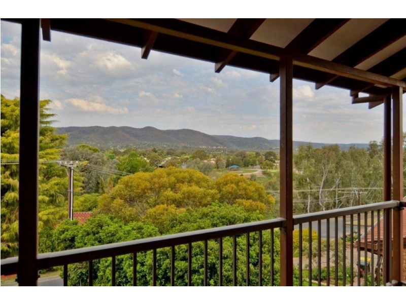 11 Buchanan Court (off Observation Dr & Gallery Rd), Highbury SA 5089