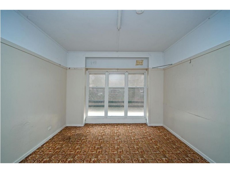 13 Tenth Avenue, Woodville North SA 5012