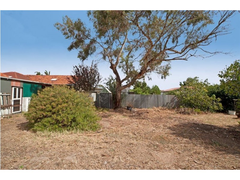 13 Tenth Avenue, Woodville North SA 5012