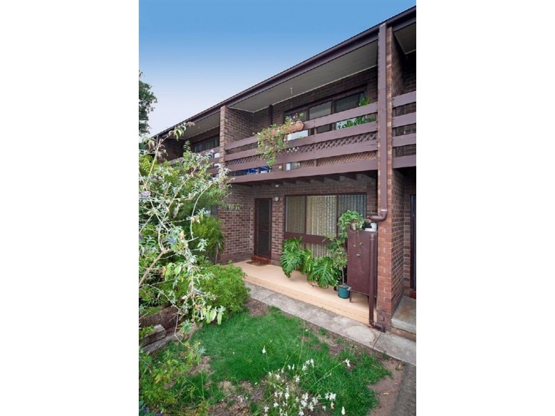 27/9 OG Road, Klemzig SA 5087