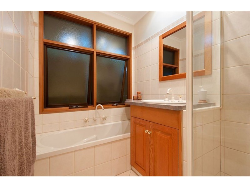 9 Woona Court, Banksia Park SA 5091