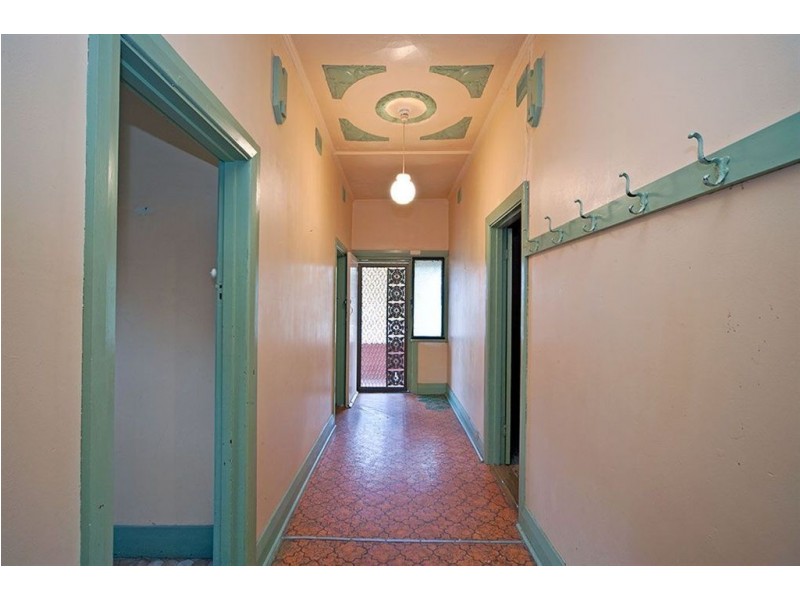 18 New Street, South Plympton SA 5038