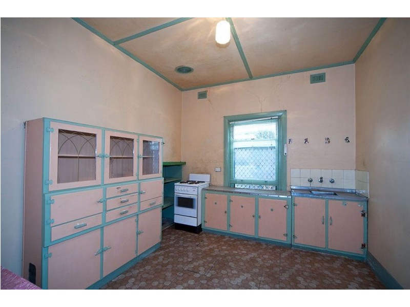 18 New Street, South Plympton SA 5038