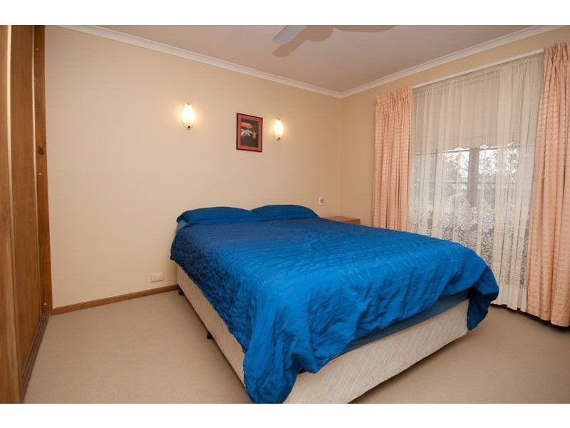 1 Phoebe Avenue, Modbury Heights SA 5092