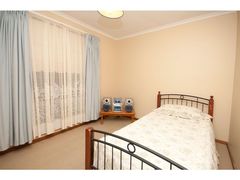 1 Phoebe Avenue, Modbury Heights SA 5092