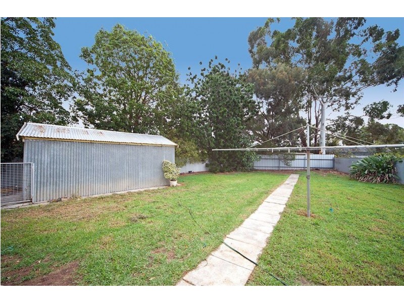 10 Coleridge Crescent, Clearview SA 5085