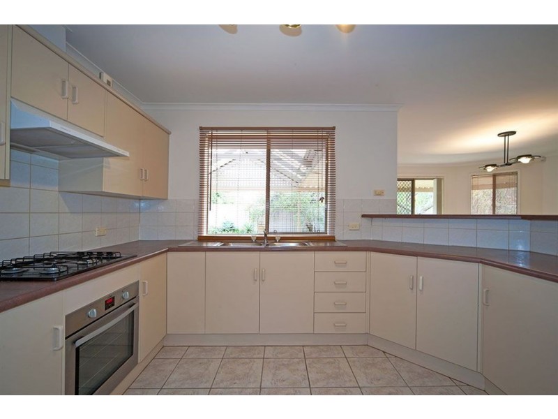 10 Hampton Drive, Oakden SA 5086