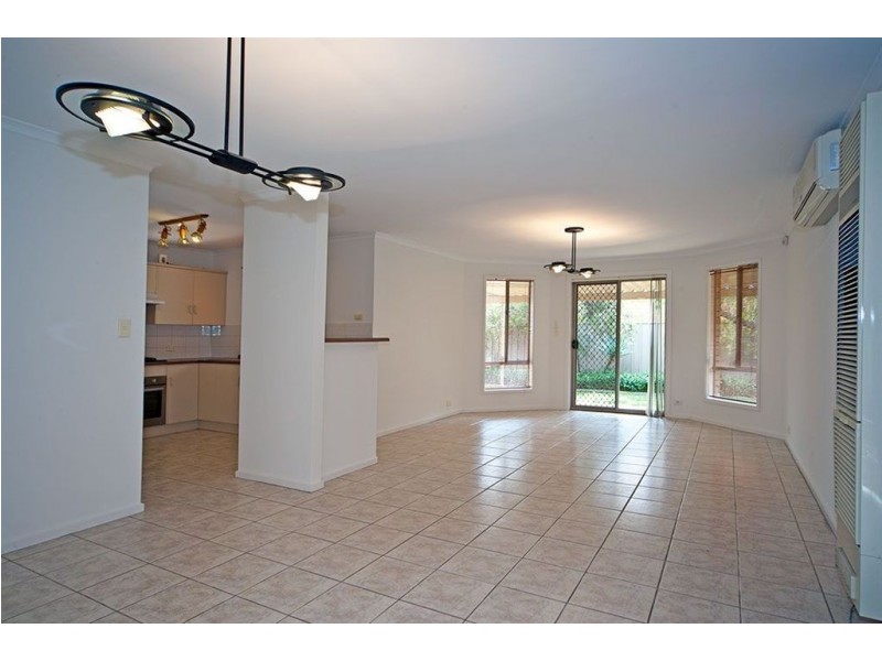 10 Hampton Drive, Oakden SA 5086