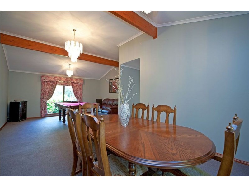 2 Highwood Court, Aberfoyle Park SA 5159