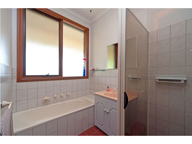 2 Highwood Court, Aberfoyle Park SA 5159