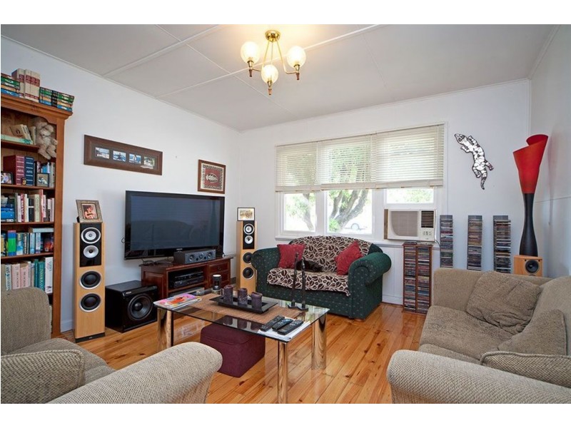 16 Mellor Road, Glanville SA 5015