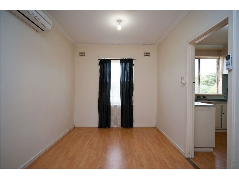 9 Walton Avenue, Clearview SA 5085