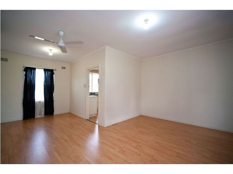 9 Walton Avenue, Clearview SA 5085