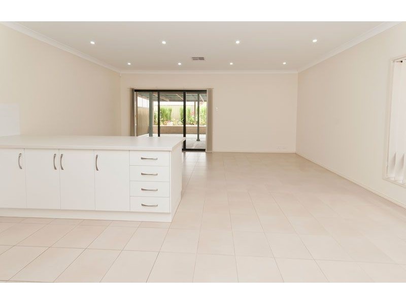 62 Lyons Road, Holden Hill SA 5088