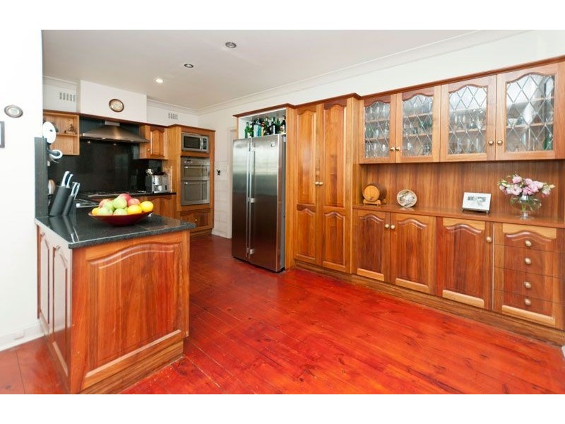 77 Angas Ave, Vale Park SA 5081