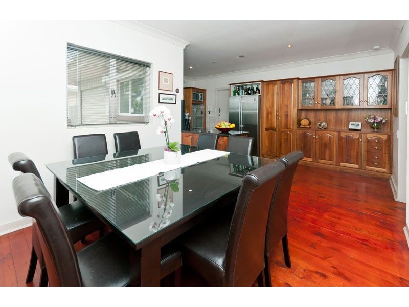 77 Angas Ave, Vale Park SA 5081